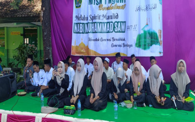 Gebyar Peringatan Maulid Nabi Muhammad SAW 1447 H di MTsN 1 Ngawi  “Mencetak Generasi Berakhlak, Generasi Berdaya”
