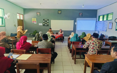 Sosialisasi Pembangunan Zona Integritas di Lingkungan MTsN 1 Ngawi